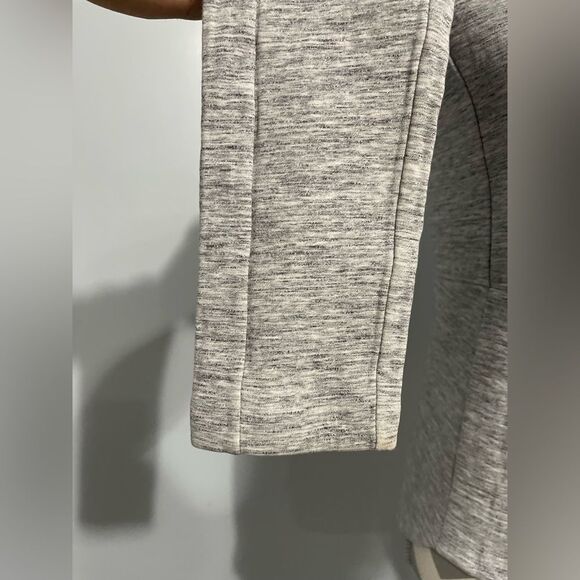 Lululemon Jacket - Picture 5 of 11